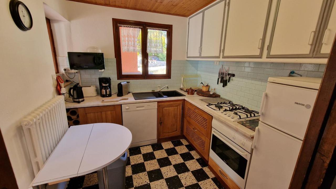 Chalet L'Acinos 蒙热内夫尔 外观 照片