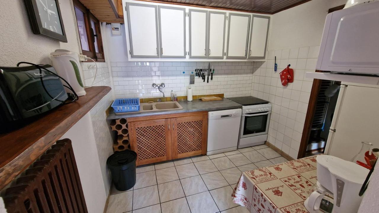 Chalet L'Acinos 蒙热内夫尔 外观 照片